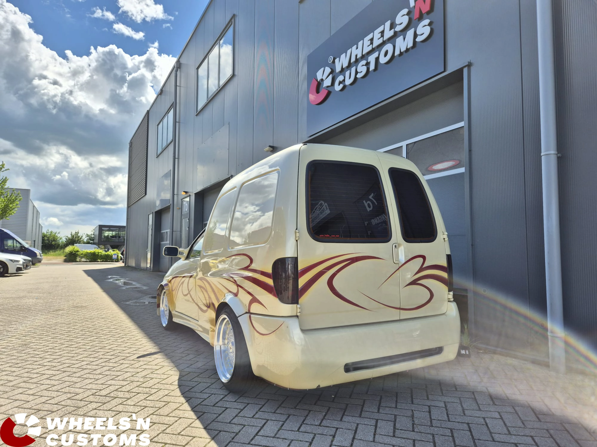  VW Caddy Mk2- JR Wheels JR9 17x7.5 ET35 en 17x10 ET20 Silver Machined Lip