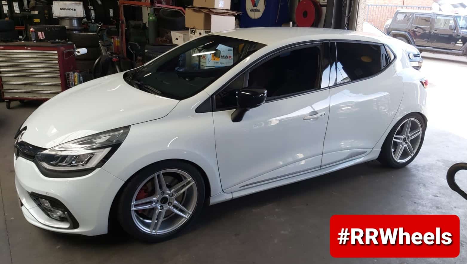 Renault Clio RS - 17 inch ADV 5.0 - 5x114,3 7.5J ET42