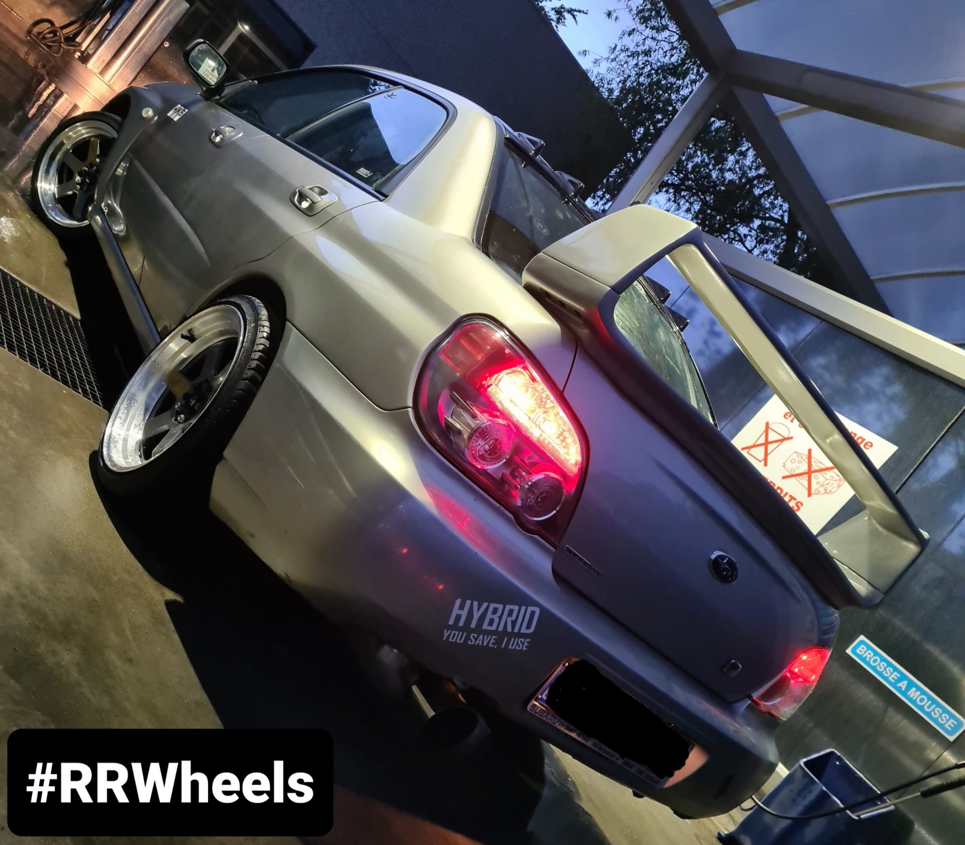 Subaru Impreza WRX - 17 inch Japan Racing model JR12 - 8J ET33 + 9J ET25