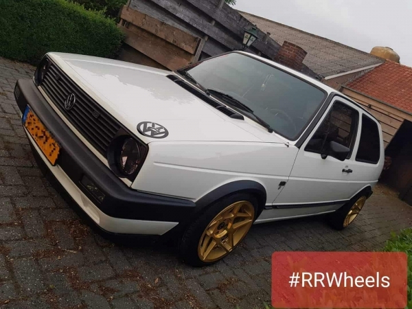 Volkswagen Golf 2 - 16 inch JNC Wheels - 8.0J ET20