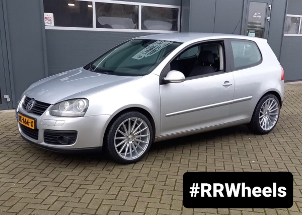 Volkswagen Golf 5 - 18 inch Arceo wheels - 8.5J ET40