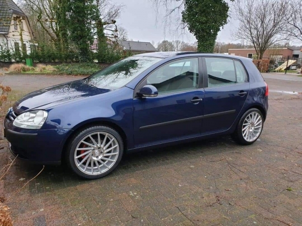 Volkswagen Golf 5 - 18 inch Arceo - 8J ET38