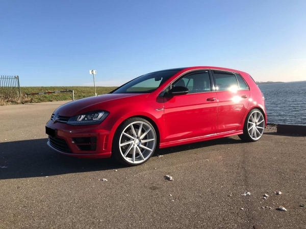 Volkswagen Golf 7 - 20 inch Rocha wheels - 9.0J ET40